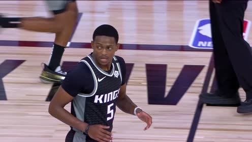 【NBA集錦】進(jìn)攻如絲般順滑 ?？怂归W電疾傳別利察滑翔重扣
