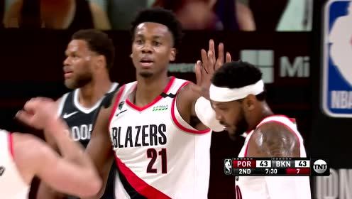 【NBA集錦】只身闖敵營(yíng)！白邊見縫插針勾手上籃旋筐入網(wǎng)