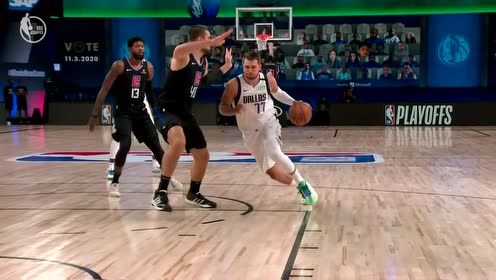 【NBA集锦】小胖奇以小博大 东契奇灵巧小拉杆得手