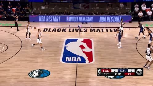 【NBA集锦】祖巴茨顺下重锤火花 博班丝滑中距离回应