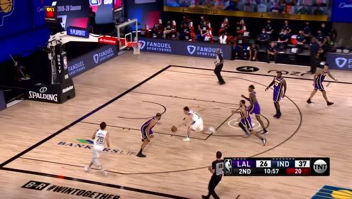 【NBA集锦】球队老大必须要拿出姿态 詹姆斯突破上篮身先士卒