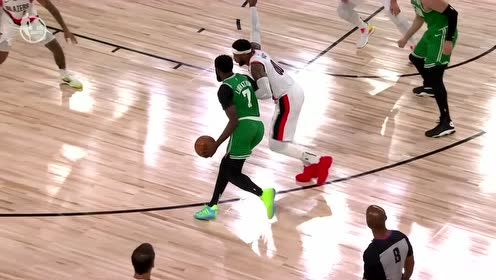 【NBA集锦】各种神仙球应接不暇 杰伦老师闪转腾挪面对甜瓜打进2+1