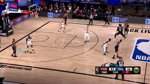 【NBA集锦】得分犹如砍瓜切菜！利拉德连中5球狂砍11分