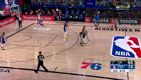 【NBA集錦】沃克一步過掉理查德森 直殺籃下單臂劈扣