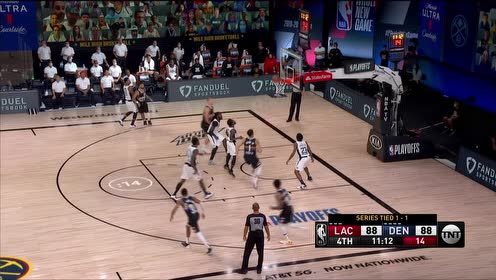 【NBA集錦】野獸出沒請注意 波特斜刺里殺出飛身補扣