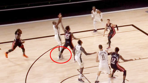 【NBA集锦】巴特勒垫脚米德尔顿 被判一级恶意犯规