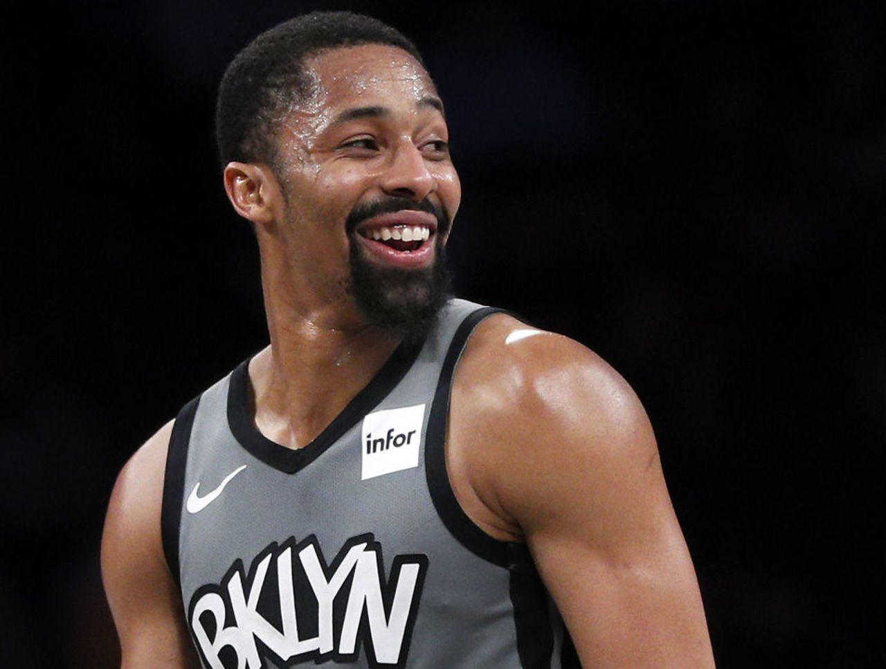 斯宾塞·丁维迪(spencer dinwiddie)正受到西方一些重量级人物的关注.