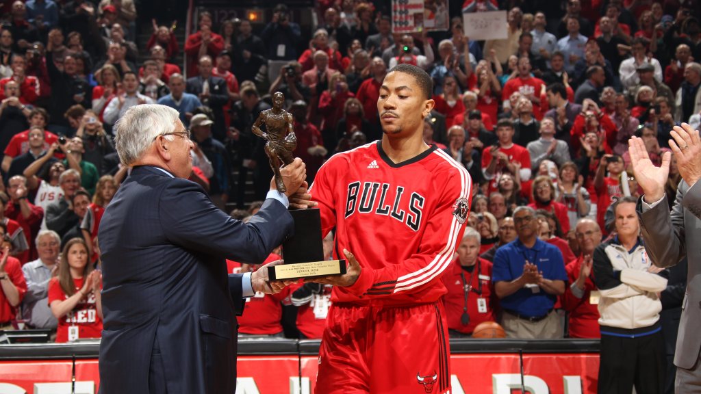 罗斯从1号转变成25号球衣人生迈向新的一步