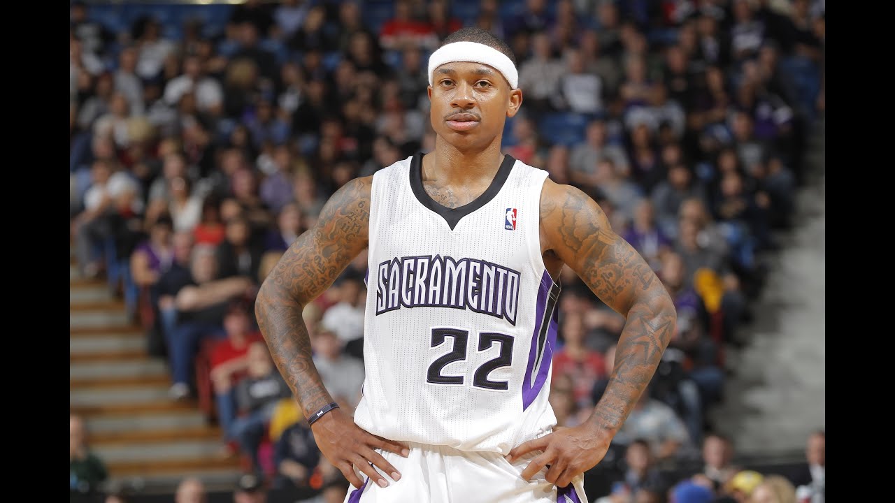 小托马斯从2011年进入nba,他的生涯用过多个号码,在他效力于国王队的