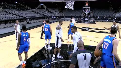 【NBA集锦】真的很抱歉!阿尔德里奇身陷包围绝地反击打到新人面部