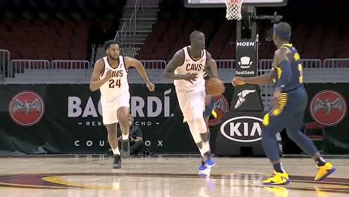 【NBA集錦】這個(gè)笑容愛了愛了！奧斯曼空中對(duì)抗強(qiáng)打2+1