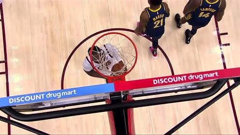 【NBA集錦】總算流露出笑容！加蘭強(qiáng)行打板2+1頂住對方三分雨