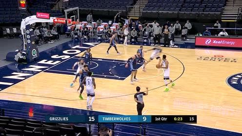【NBA集錦】狀元郎上場現(xiàn)神威 愛德華茲登場籃下兩分穩(wěn)穩(wěn)打進(jìn)