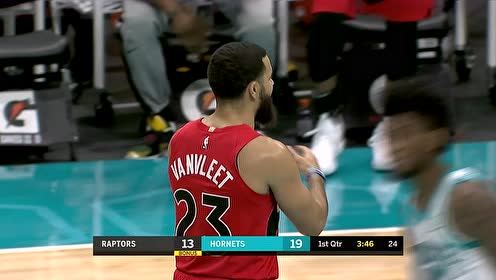 【NBA集錦】范弗利特一路順風(fēng)直殺籃下 輕松上籃2分入賬