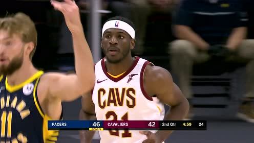 【NBA集錦】不強(qiáng)求！奧科羅出手位置不佳傳球多特森飆射迎人三分