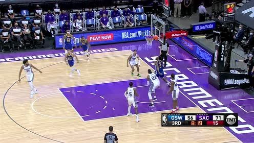 【NBA集錦】no look pass再造佳話！庫里腦后妙傳魯尼高難度空中變向上籃