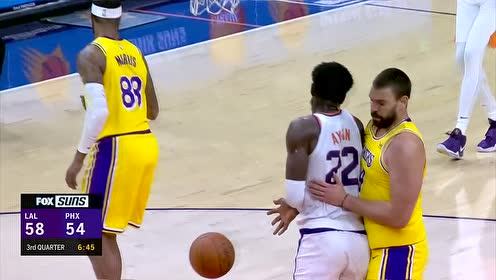 【NBA集錦】保羅眼疾手快擊地妙傳 艾頓配合假傳真投上籃取分
