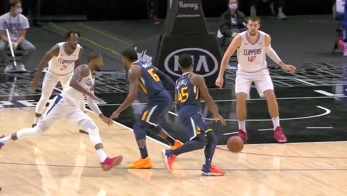 【NBA集錦】快刀斬亂麻 米切爾甩開(kāi)防守跳投得手