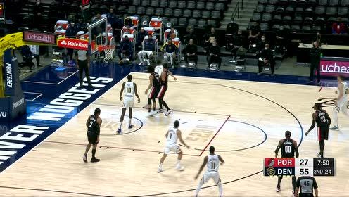 【NBA集锦】一人扛起半边天!特伦特只身强硬突破打出6-0进攻小高潮
