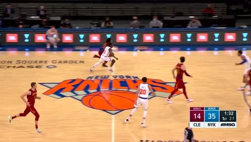【NBA集锦】杀伤力极强的突破 塞克斯顿长驱直入对抗后上篮球进