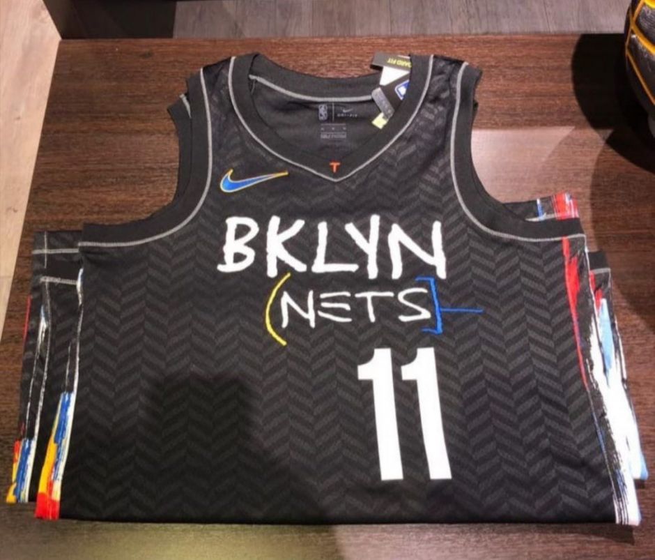 篮网21城市版球衣 用以纪念布鲁克林艺术家巴斯奎特 球迷屋