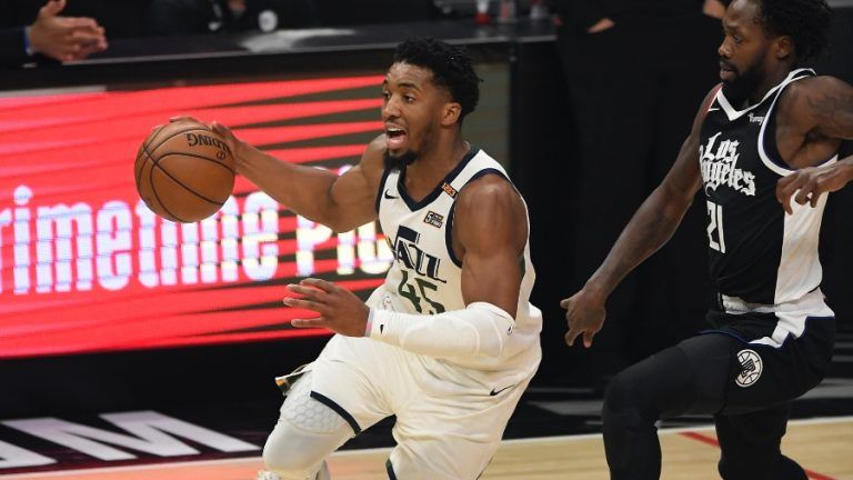 Jazz Guard Donovan Mitchell Weaves Through Clippers With Impressive Euro  Step