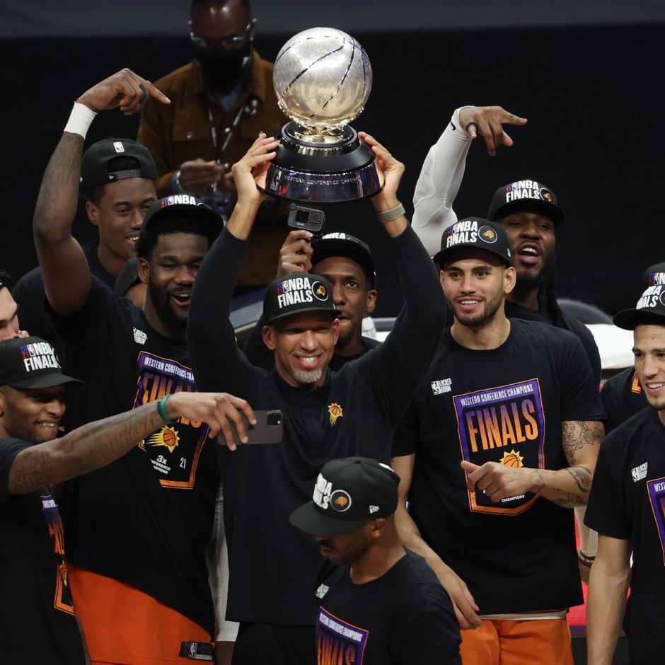 Chris Paul&#39;s 41 lift Phoenix Suns past LA Clippers into first NBA finals  since 1993 | NBA | The Guardian