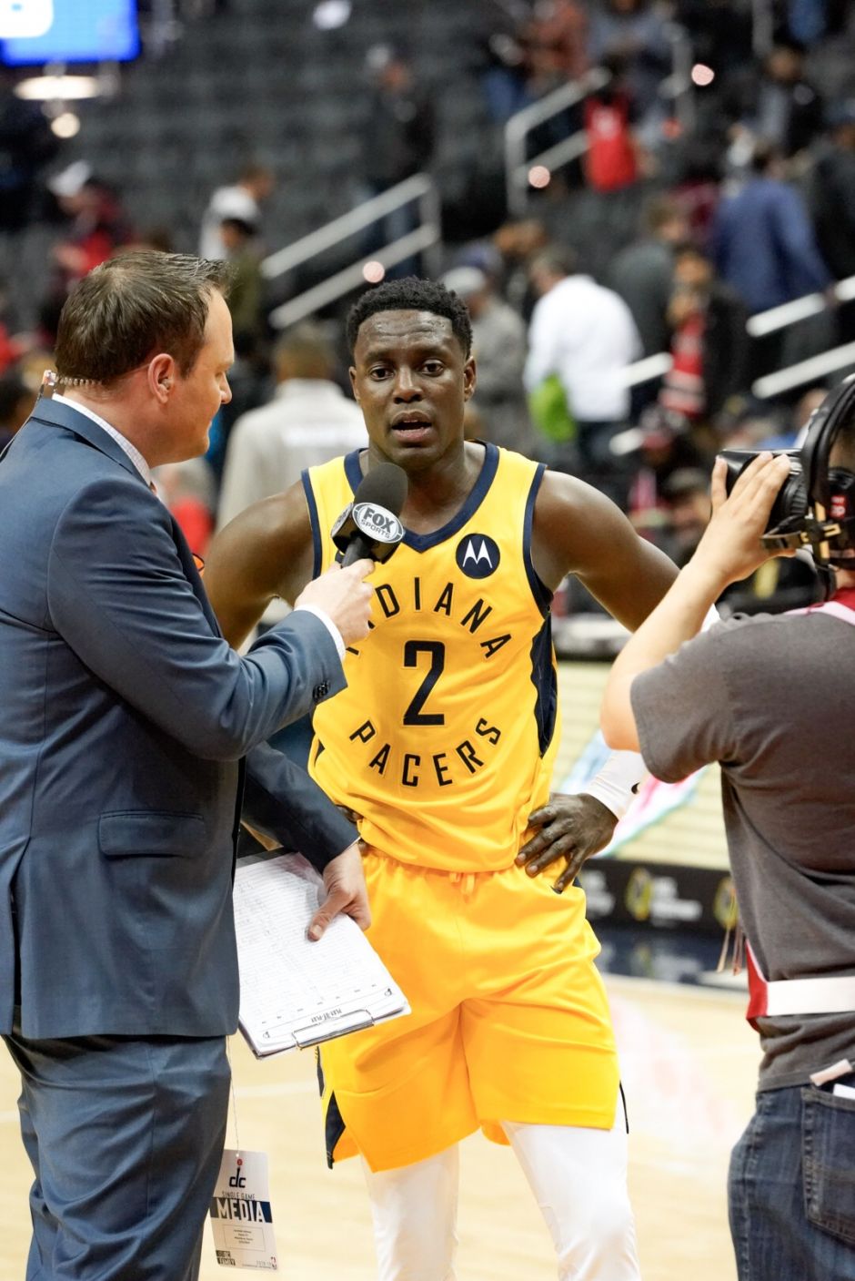 达伦·科利森周三在勇士队训练基地,周四将再次来到那里,与一些现役