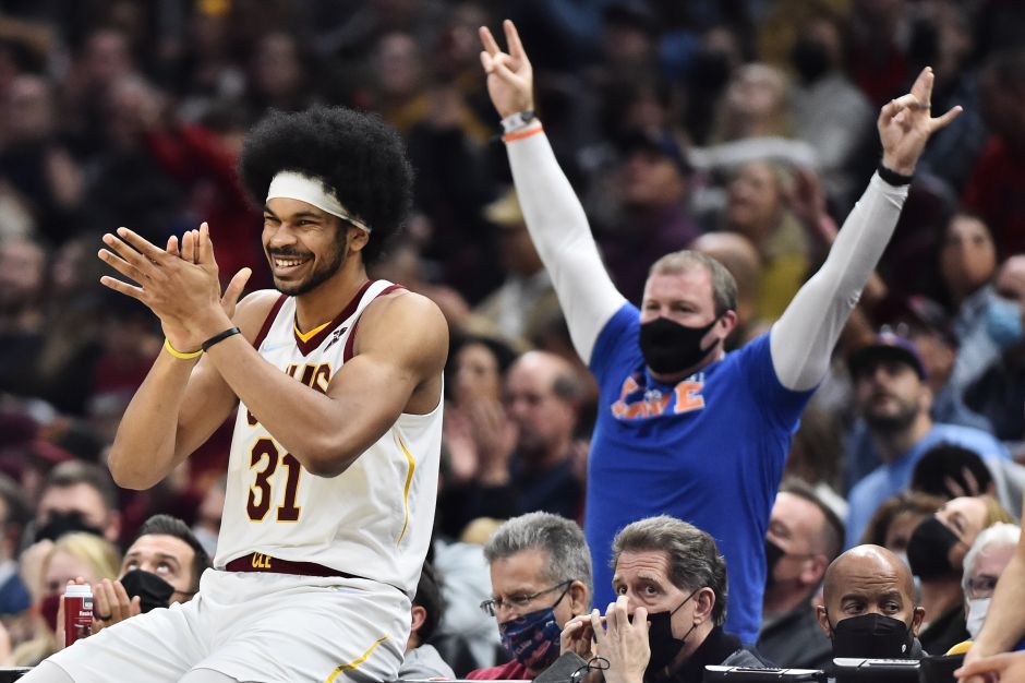 jarrettallen我们肯定会为季后赛而努力