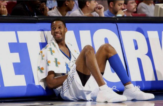 小腿细如少女臂展超詹皇的麦迪天赋有多好4张照片给你答案