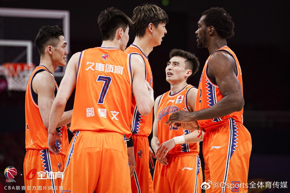 上海男篮晋级半决赛