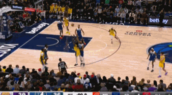 詹姆斯缺阵浓眉伤退 湖人负森林狼重回西部第9_NBA湖人客场对阵森林狼詹姆斯缺席浓眉哥31分_湖人111-118不敌森林狼吞下4连败