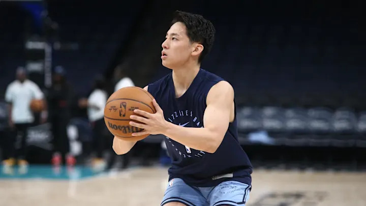 灰熊球员河村勇辉得到NBA生涯首分，并表示这是特殊时刻感谢球队所有人