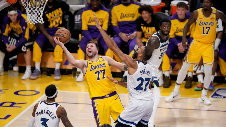NBA季后赛湖人vs森林狼 巴克利怒斥：麦丹剪刀脚就是个彻头彻尾的脏动作
