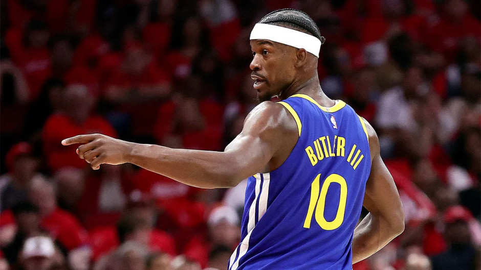 NBA季后赛勇士vs火箭 争抢篮板受伤！巴特勒下半场将无法回归