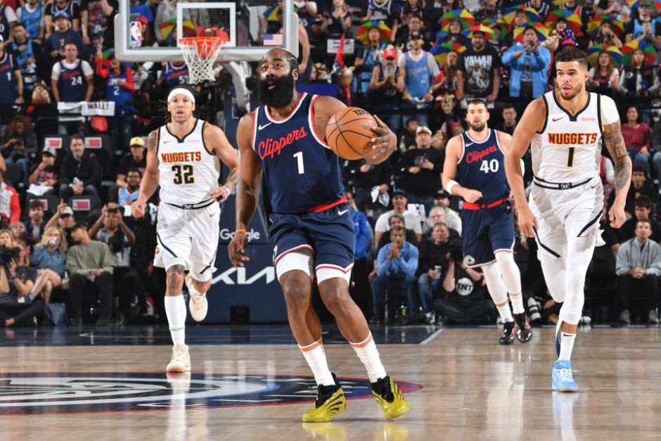 NBA季后赛战报：快船险胜掘金总分3-3 哈登28+6+8小卡27+10