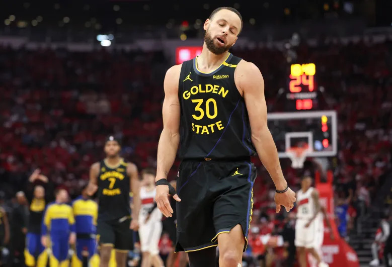 NBA季后赛勇士vs森林狼 勇士伤病报告出炉！库里可以出战 小佩顿出战成疑