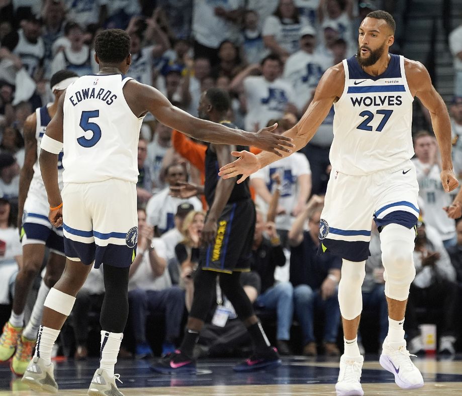 库里伤退勇士仍大胜森林狼！NBA战报：科尔五小赢10个篮板 球迷狂嘘主队