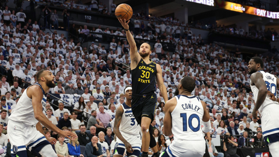 NBA季后赛勇士vs森林狼今日战报 库里伤退！勇士众将发挥出色力擒森林狼！
