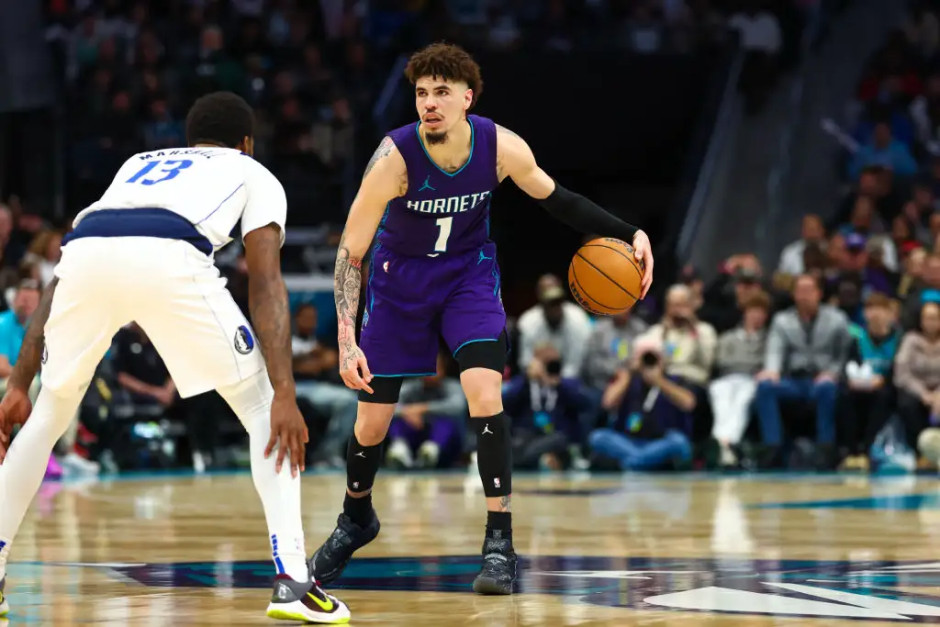 鲍尔谈NBA选秀大会：我认为迪伦哈珀会被黄蜂选中，而且三球会被交易到快船。