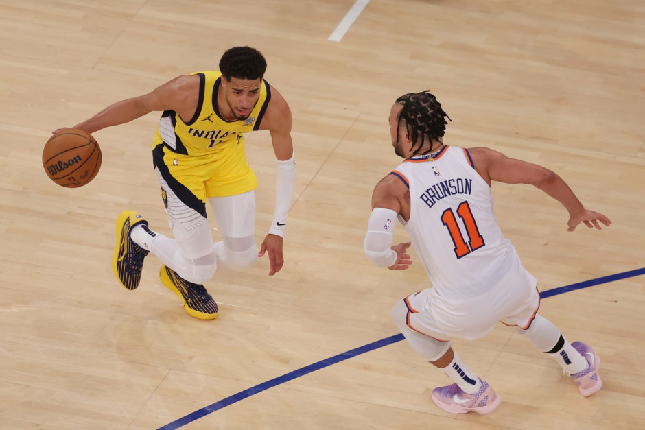 NBA季后赛尼克斯vs步行者半场战报 西亚卡姆单节16分 尼克斯半场领先三分