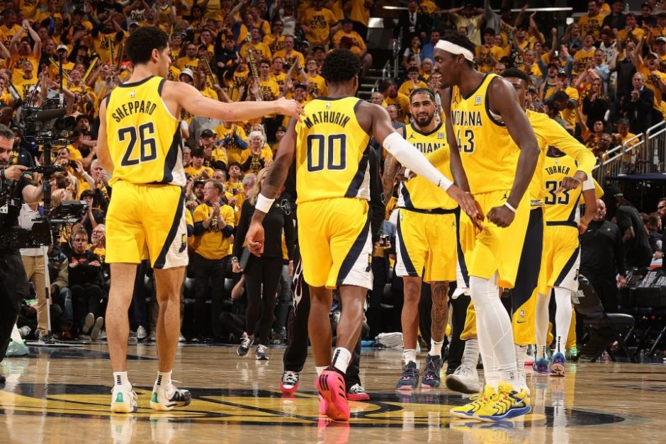 北京时间5月28日，2025年NBA东部决赛G4尘埃落定，步行者在主场击溃尼克斯，扩大总分3-1领...