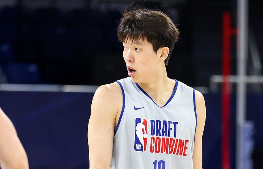 湖人如何选到杨瀚森？专家解析与东契奇适配度 建议交易提升选秀签