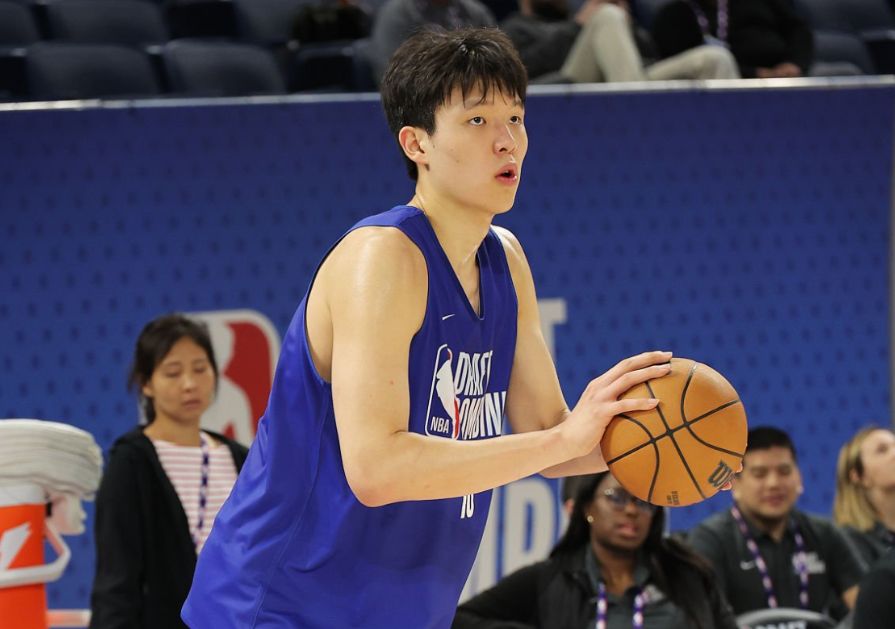 杨瀚森首站试训开拓者！队记称其潜在首轮秀 崔永熙也曾为该队打夏联