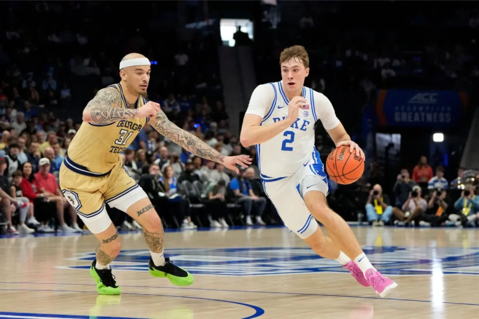 2025年NBA选秀的状元大热门库珀弗拉格选秀模板是谁？