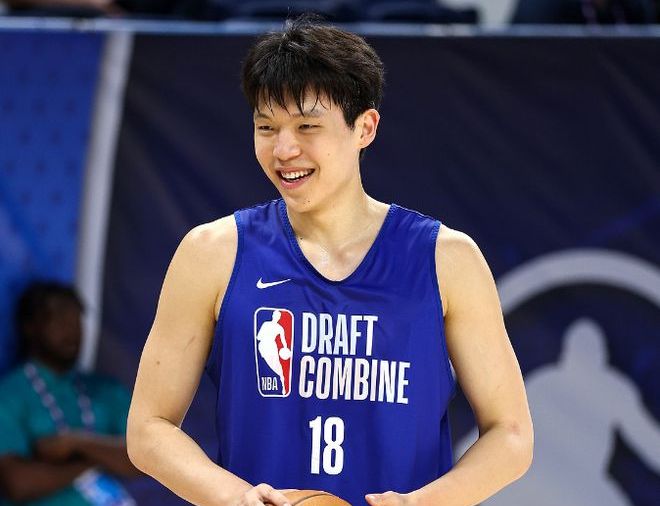 杨瀚森备战NBA选秀进展：将开启11天高强度试训 已曝光一队是老鹰