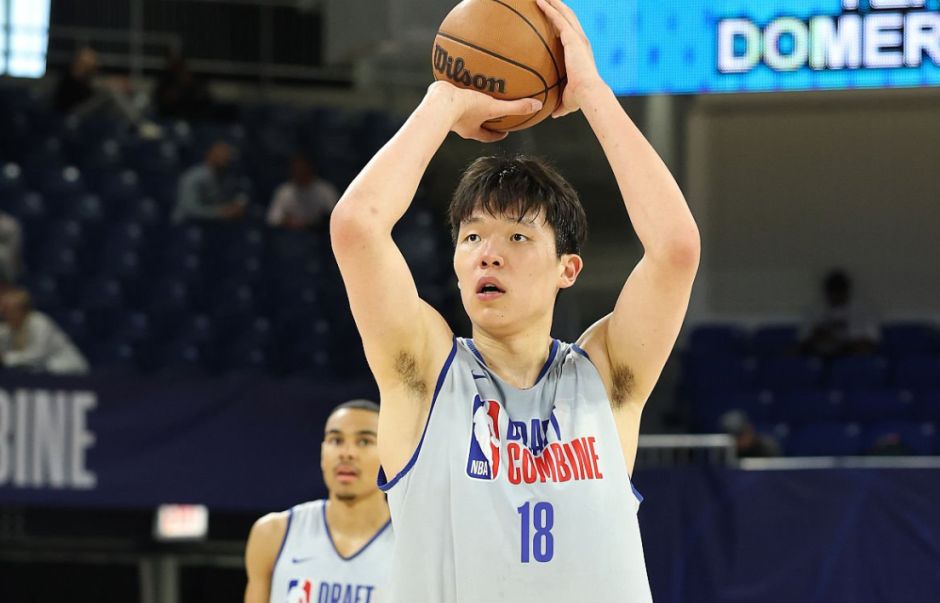 杨瀚森完成第三队单独试训！入选本届选秀7大潜力股：球风类似申京哈滕