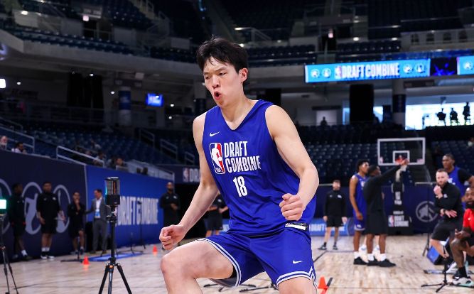 密尔沃基队记：杨瀚森适配雄鹿成疑 他的弱点与洛佩兹相似