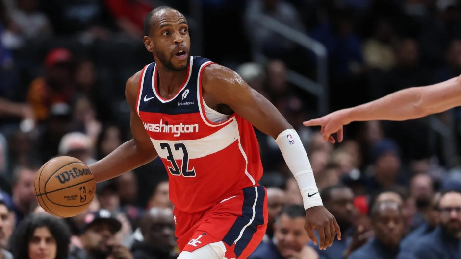 NBA休赛期交易 奇才前锋米德尔顿将执行下赛季3330万美元的球员选项