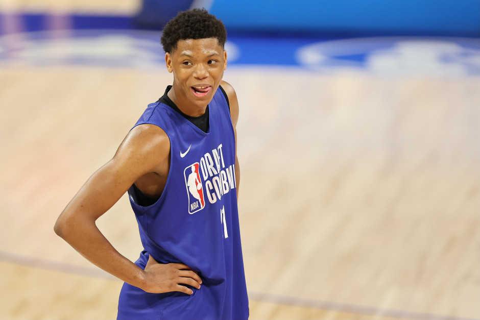 NBA选秀篮网与埃斯贝利团队联系密切 贝利在篮网可以拥有无限开火权